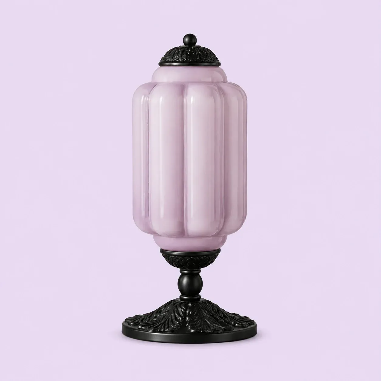 Verre à lait lavande avec base en métal noir