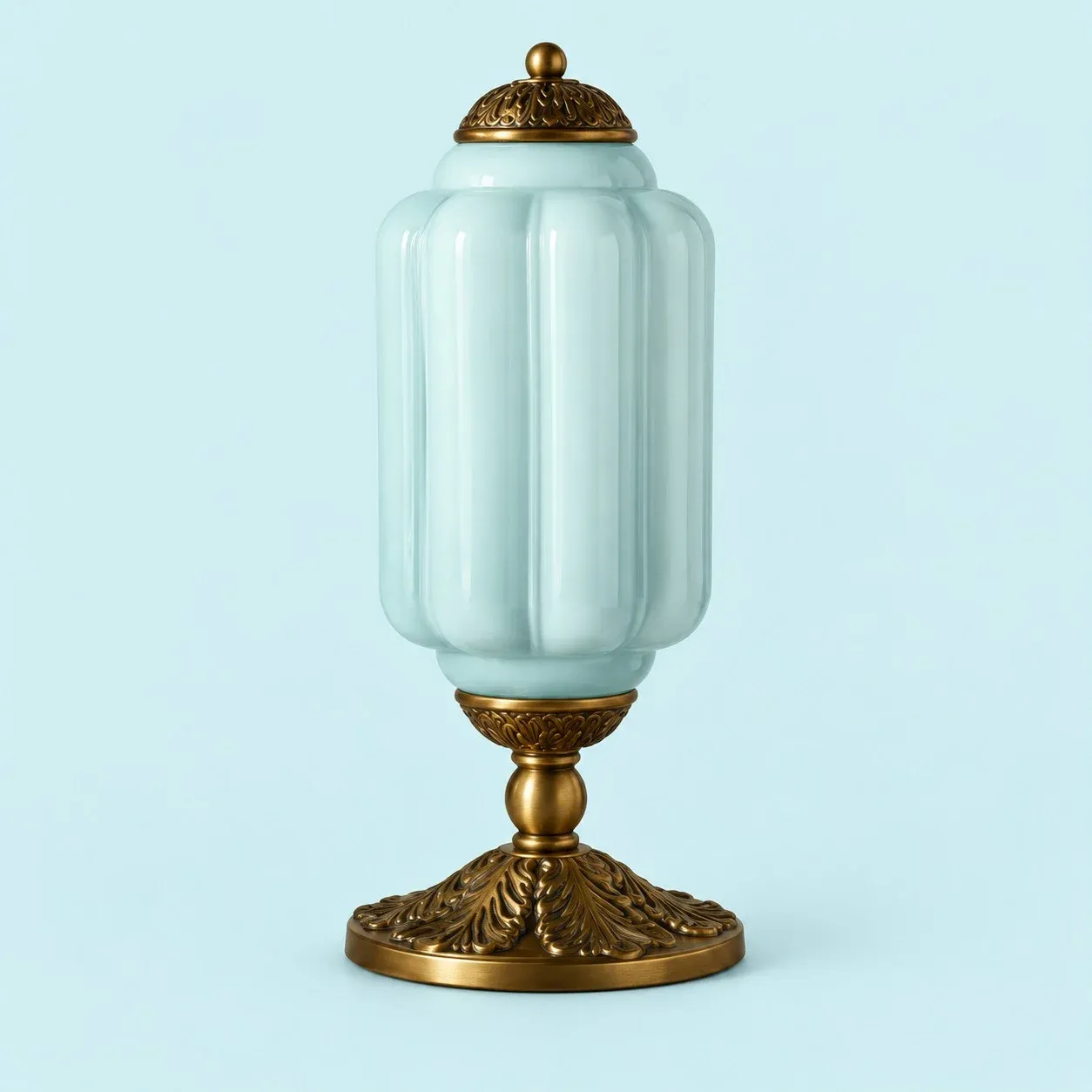 Verre à lait bleu avec base en métal laiton