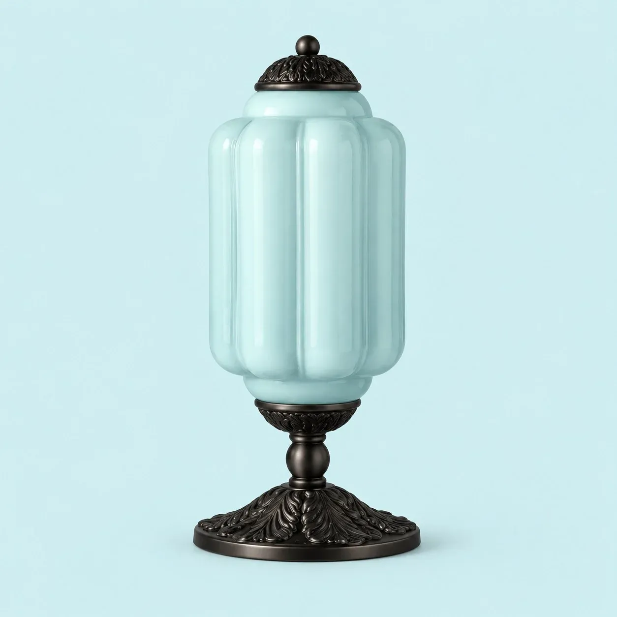 Verre à lait bleu avec base en métal noir
