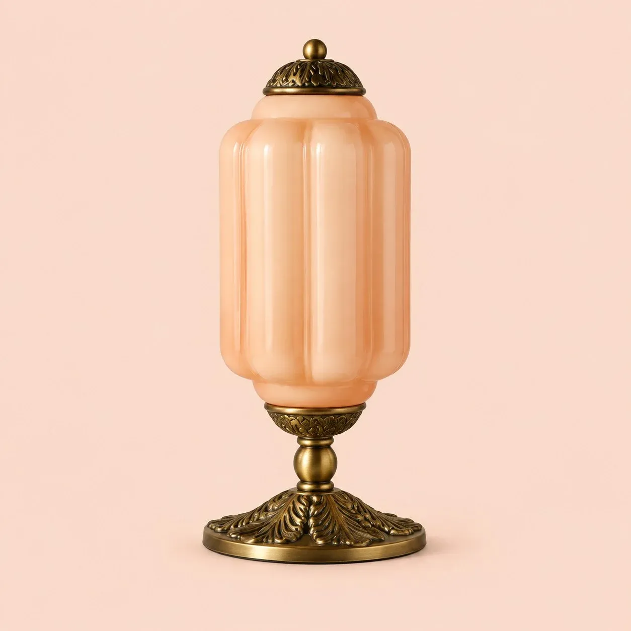 Verre à lait orange avec base en métal laiton