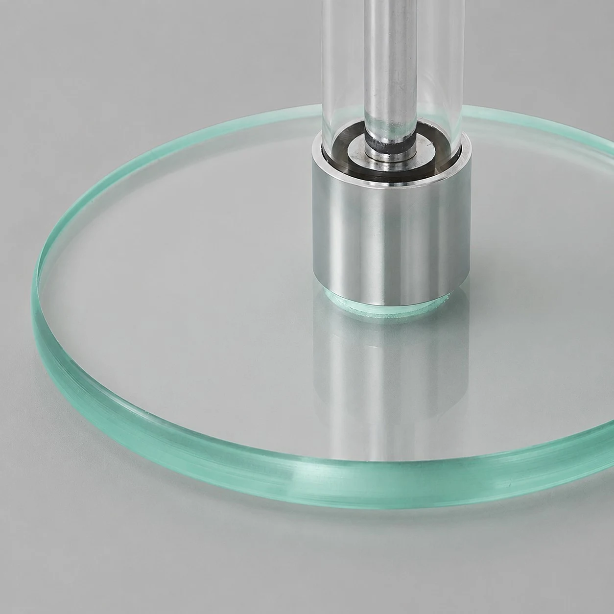 Green glass base detail